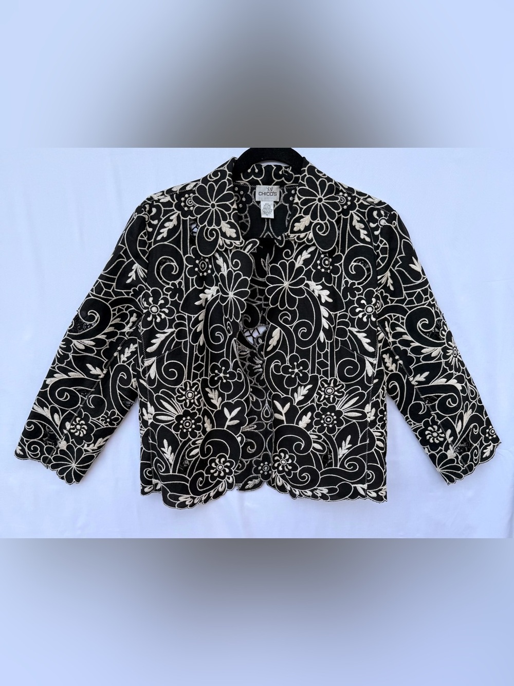 Chico’s Embroidered Floral Lace Open Front Jacket Size 1